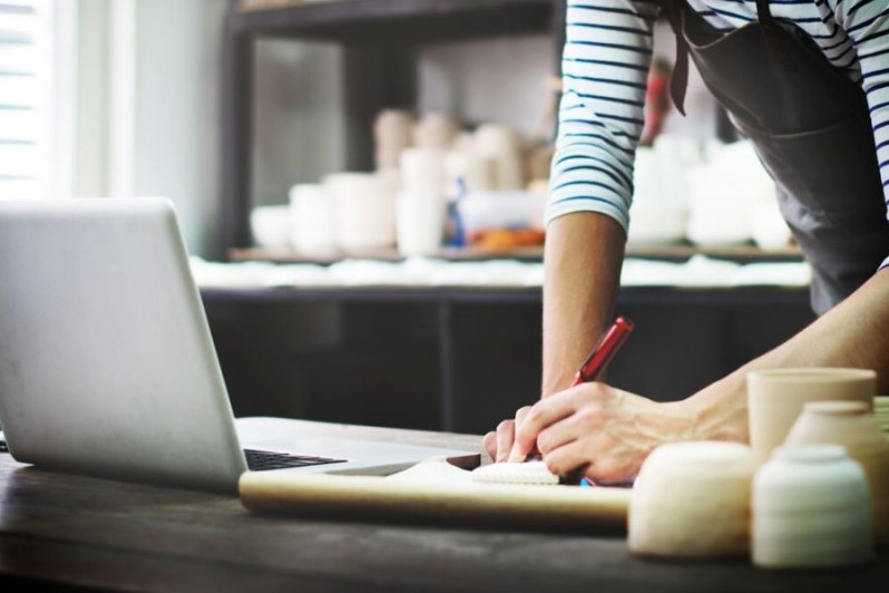 W woj. śląskim więcej zamknięć niż otwarć jednoosobowych firm